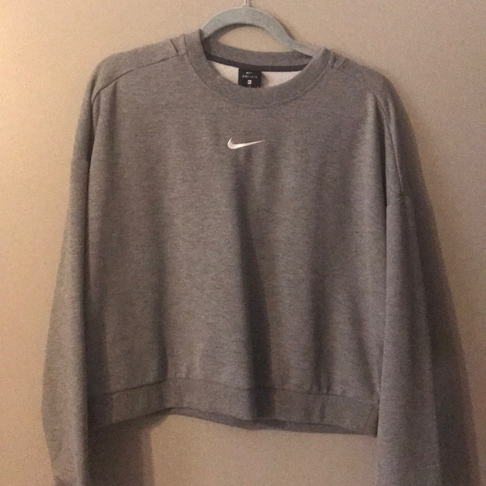 Women’s Nike pull over